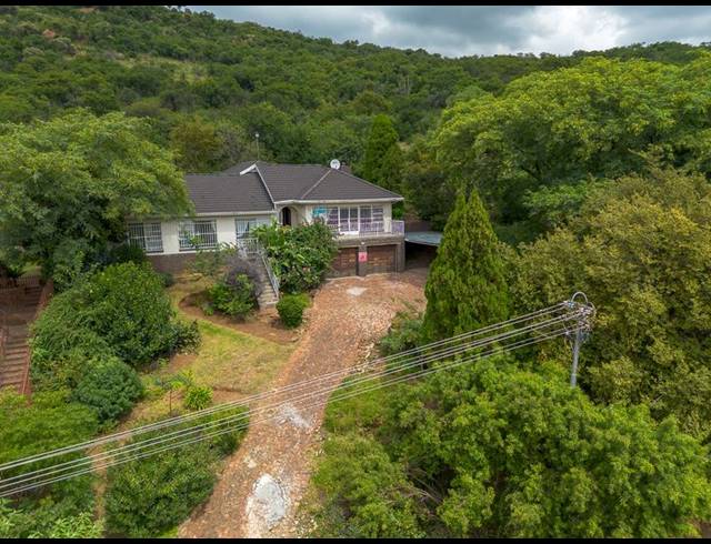 4 BEDROOM PROPERTY TO RENT IN MONDEOR